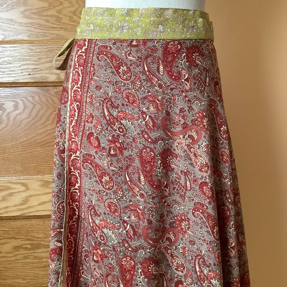 VINTAGE Lime/Maroon Paisley Wrap Midi Skirt OS - Picture 5 of 11